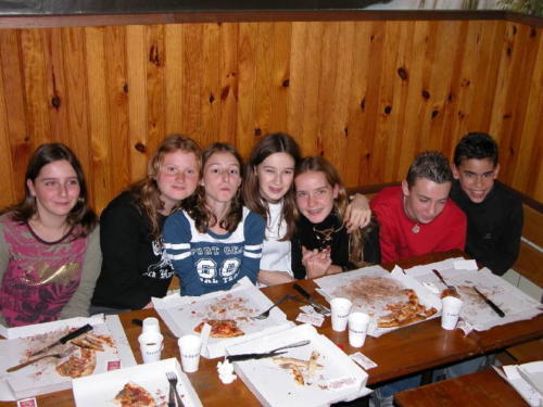 Saison 2003-2004 Moment de détente entre jeunes de l'école