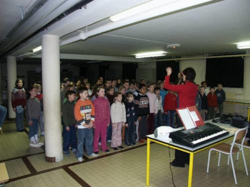 Saison 2004-2005 2005 préparation avec les groupes scolaires et chorales de la commune